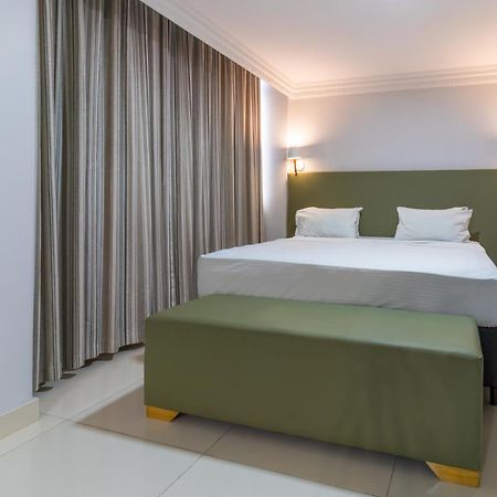 Umuarama Plaza Hotel By Castelo Itaipava Goiânia Exterior foto
